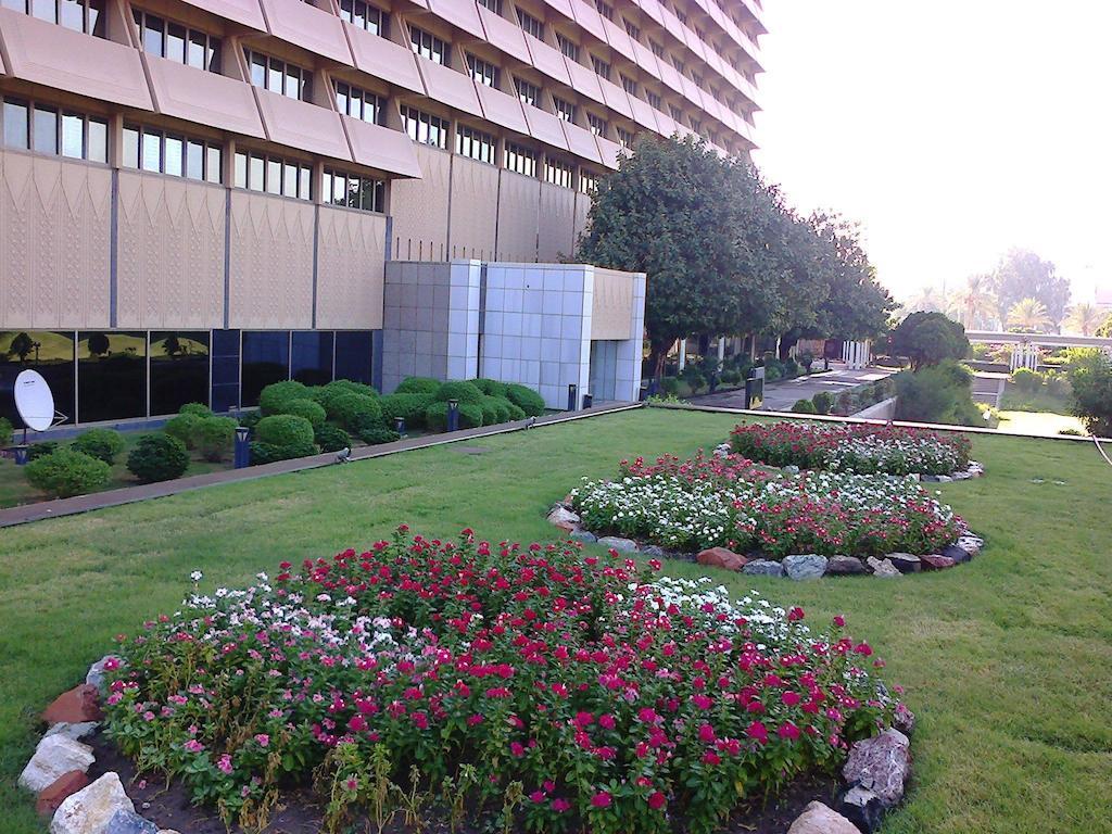 Royal Tulip Alrasheed Hotel Baghdād Екстериор снимка