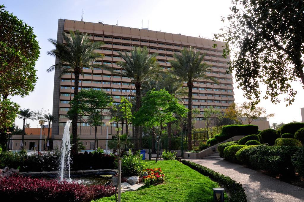 Royal Tulip Alrasheed Hotel Baghdād Екстериор снимка