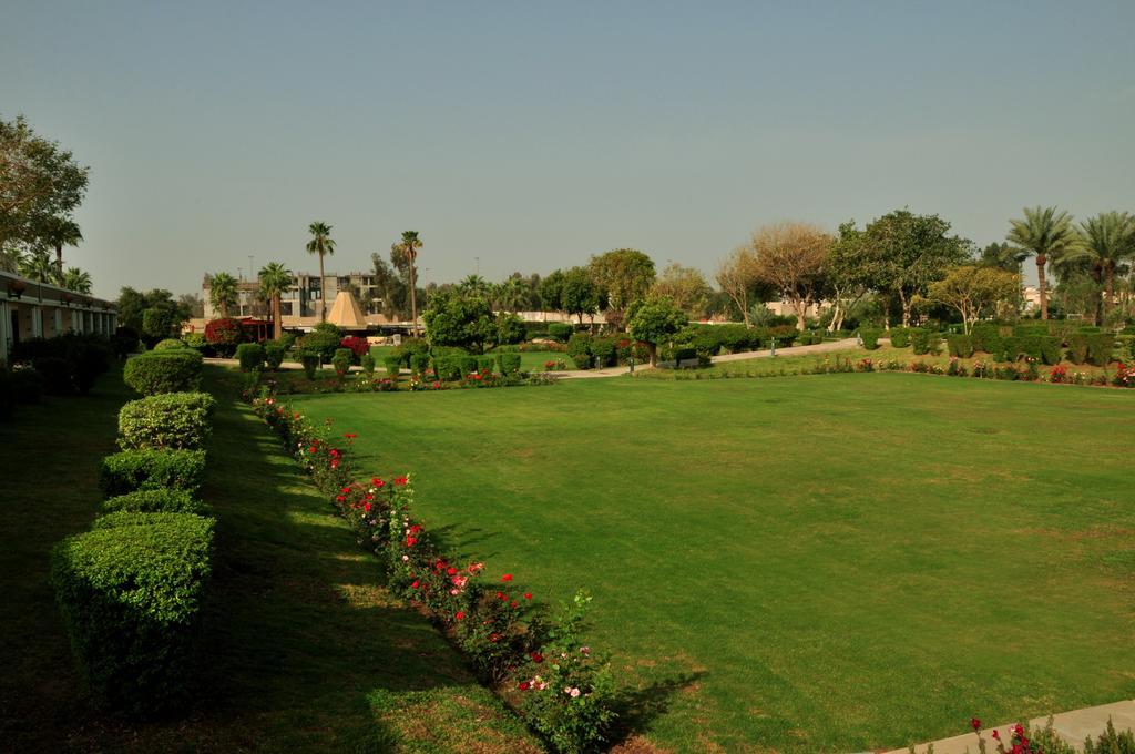 Royal Tulip Alrasheed Hotel Baghdād Екстериор снимка
