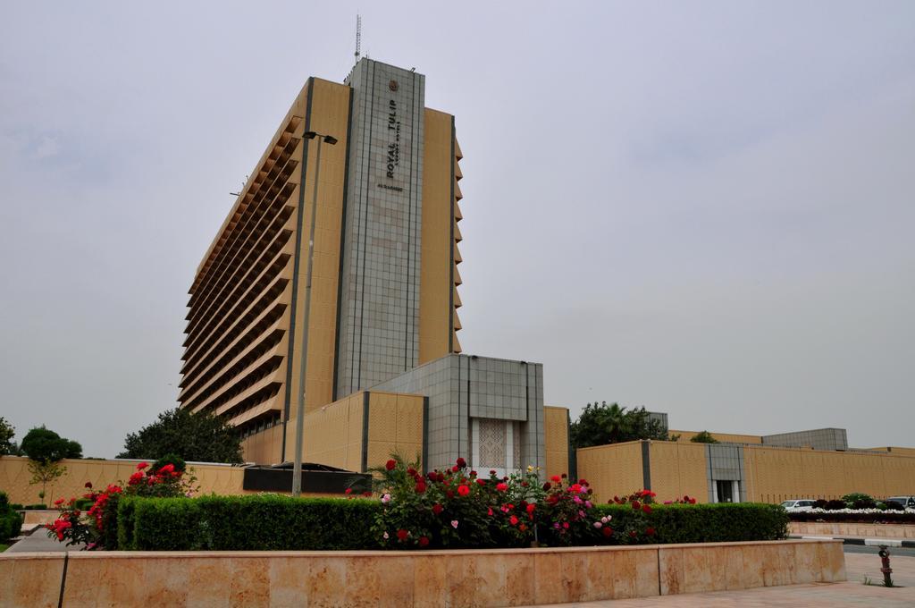 Royal Tulip Alrasheed Hotel Baghdād Екстериор снимка