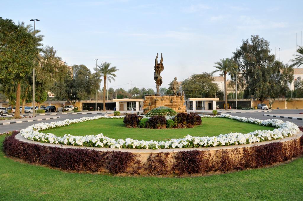Royal Tulip Alrasheed Hotel Baghdād Екстериор снимка