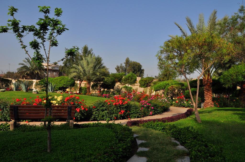 Royal Tulip Alrasheed Hotel Baghdād Екстериор снимка
