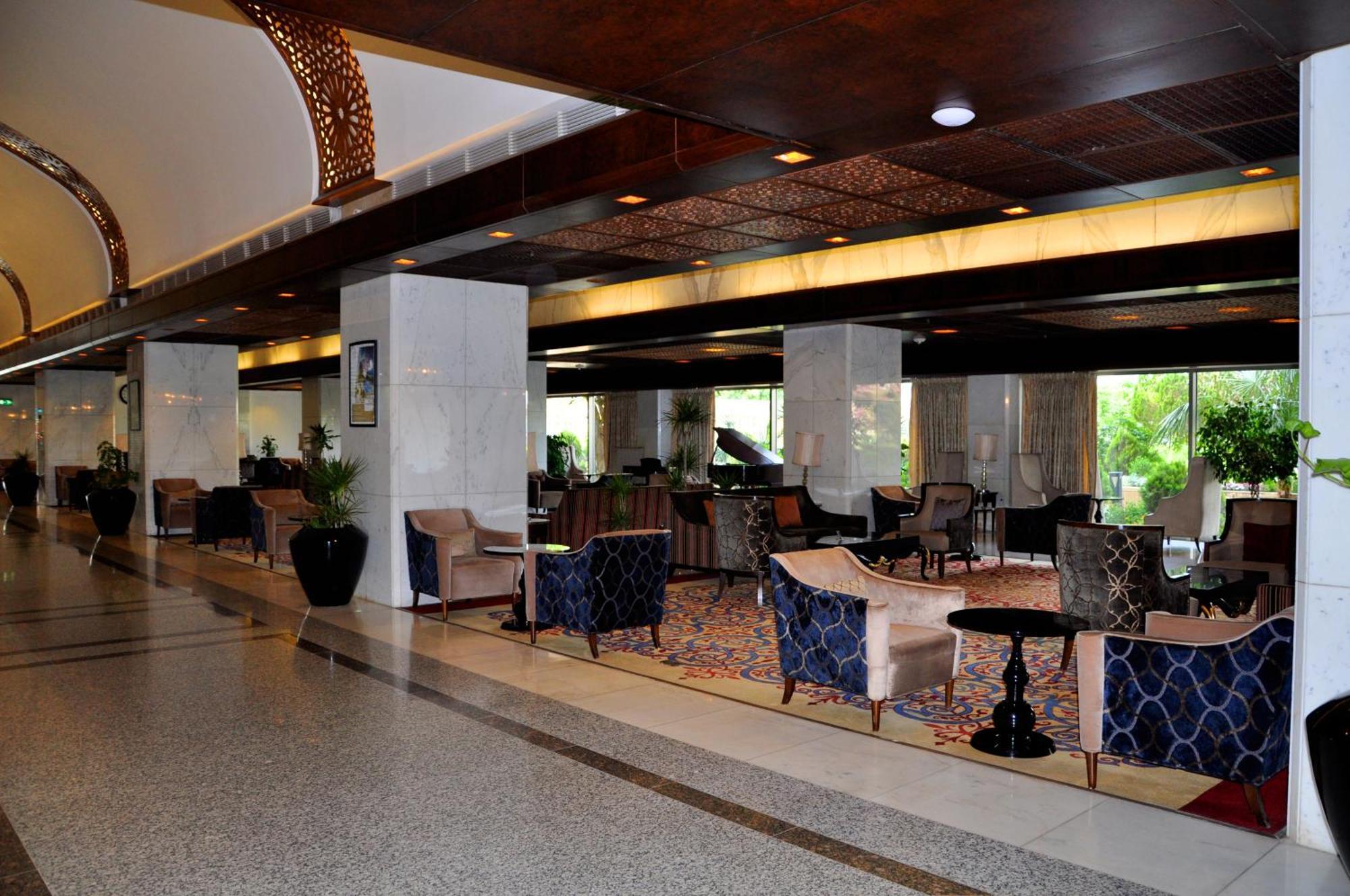 Royal Tulip Alrasheed Hotel Baghdād Екстериор снимка